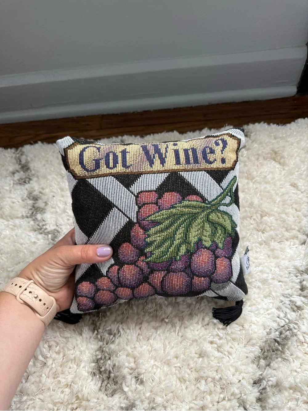 Vintage Got Wine Grapes Tapestry Needlepoint Decor Throw Pillow 6 Inch Square